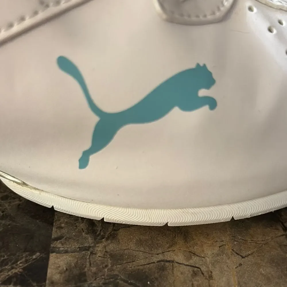 Puma White and Light Blue Athletic Shoes Like New! Size 9.5